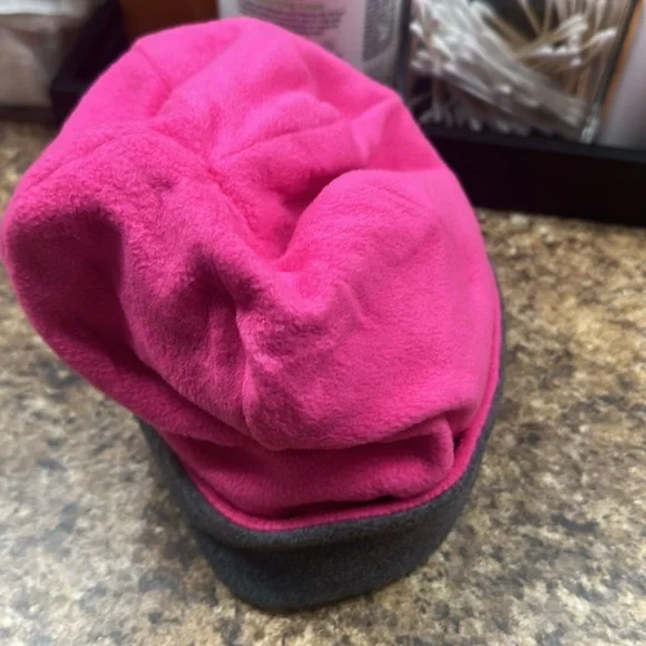 Bright pink jacket with hat - Picture 8 of 8